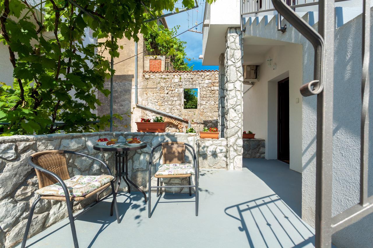 Apartment Placido Krk Крк Экстерьер фото
